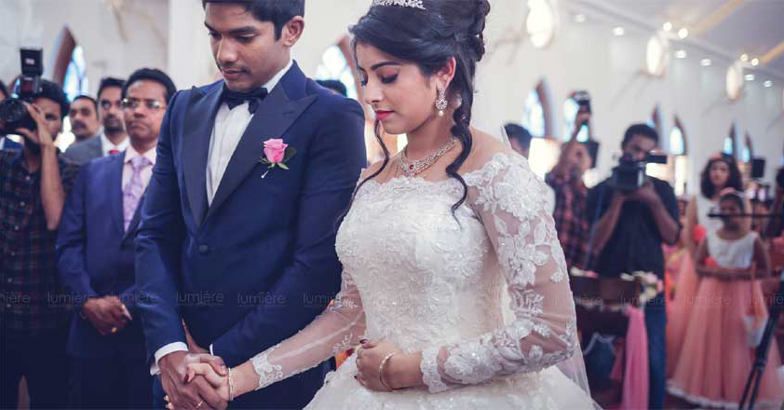 Nivin Pauly's cute 'sister' walks down the aisle Nivin Pauly's cute 'sister' walks down the aisle