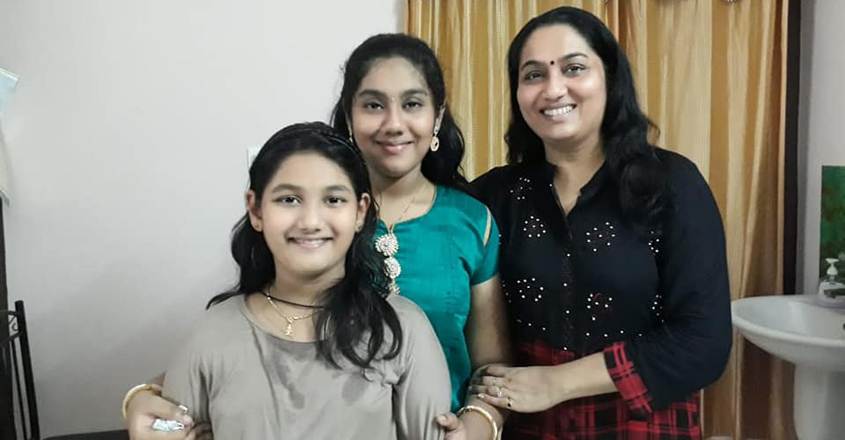 telugu tv actress srinidhi divorce telugu tv actress srinidhi divorce
