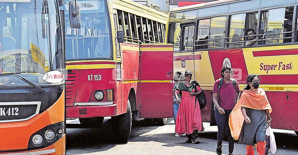 KSRTC pays no heed to trade unions, distributes salary in instalments