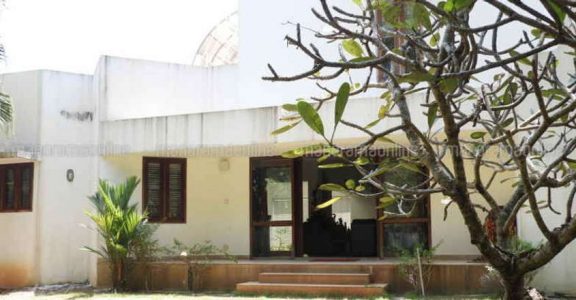 Mallika Sukumaran S Home Is Abode Of Peace For Indrajith Prithvi Mallika Sukumaran Indrajith Prithviraj Prarthana House Onmanorama Dream Home Lifestyle Thiruvananthapuram, kerala's capital, owns a history that extends for centuries.