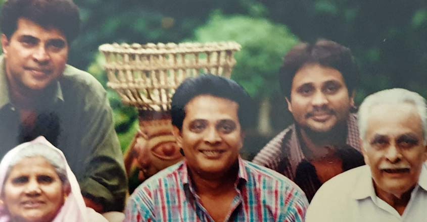 Mammootty S Brother Ibrahim Kutty Ruminates About Ancestral House Lifestyle Decor English Manorama Mammootty born muhammadkutty ismail panaparambil on 7 september 1951 is an indian film actor and producer who works mainly in malayalam cinema. mammootty s brother ibrahim kutty