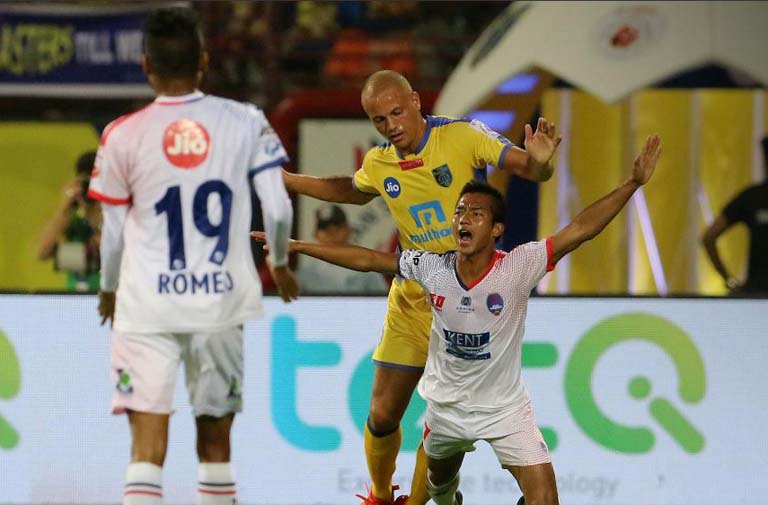 ISL Season 4: Kerala Blasters vs Delhi Dynamos