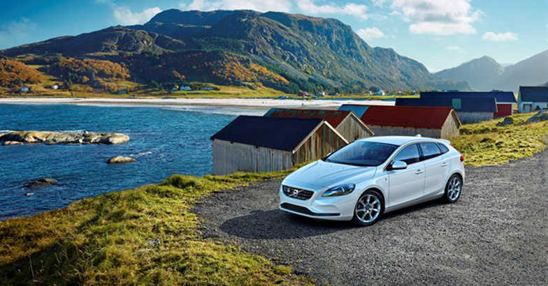 Volvo rolls out hatchback V40 priced up to Rs 27.7 lakh