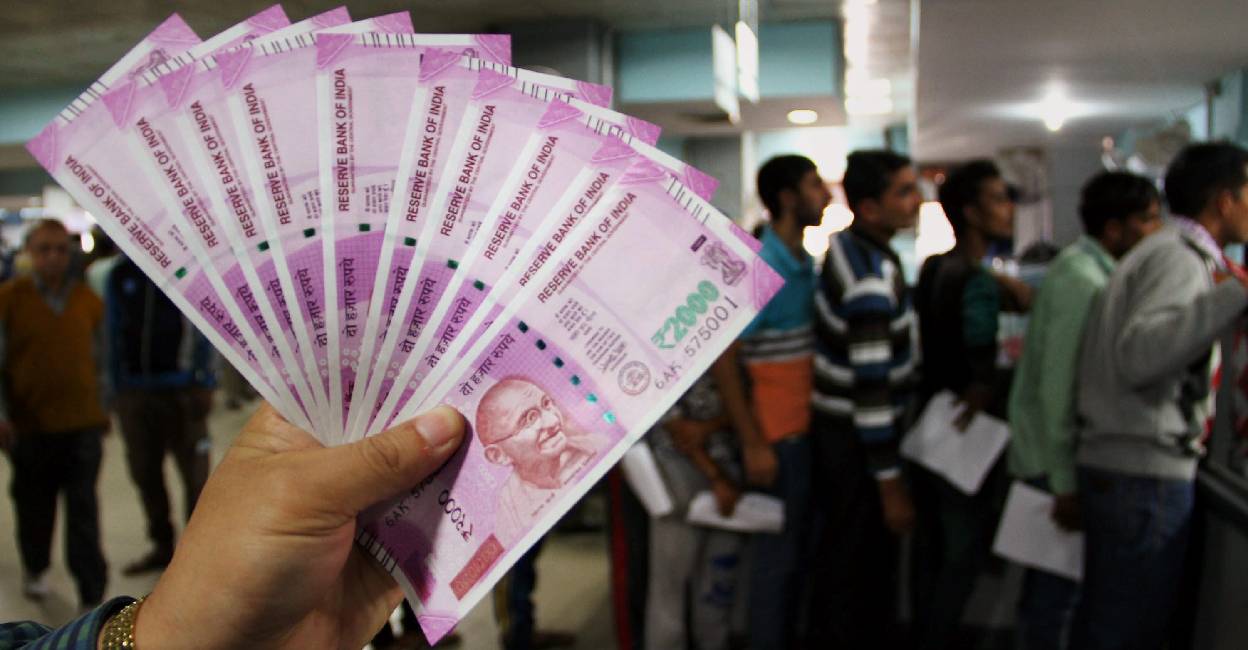 RBI extends deadline to exchange, deposit Rs 2,000 notes till Oct 7