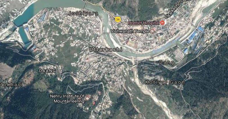 At least 24 killed as bus with pilgrims falls into Bhagirathi river