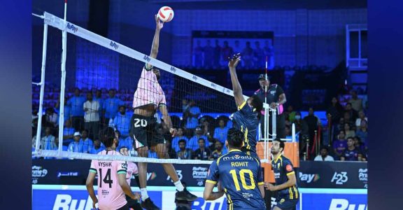 PVL: Bengaluru Torpedoes down Kochi Blue spikers, complete hat-trick of ...