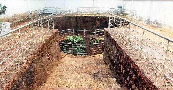 Thirunavaya The Holy Site Of Medieval Festival Mamankam Historic Places Kerala Malappuram Travel Manorama English 'mamangam' has hit the theatres today and it features mammootty essaying the bravest warrior in the history of mamankam festival.