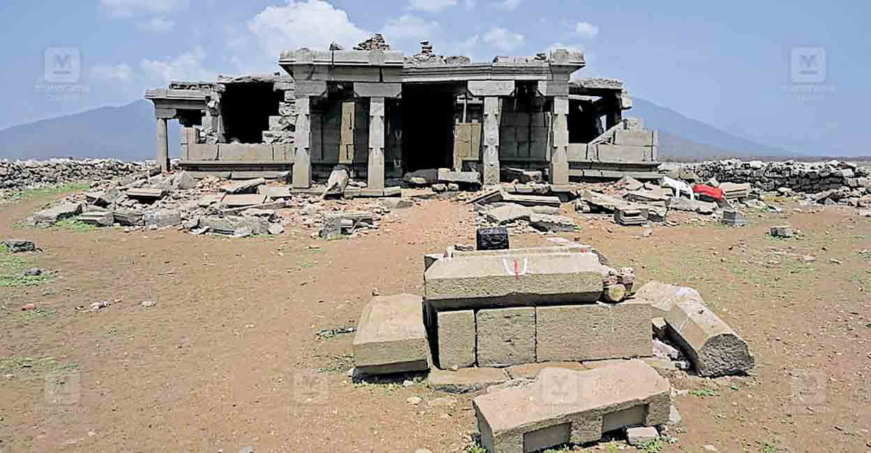 Underwater temple revealed as Bhavani Sagar Dam dries up, tourists excited